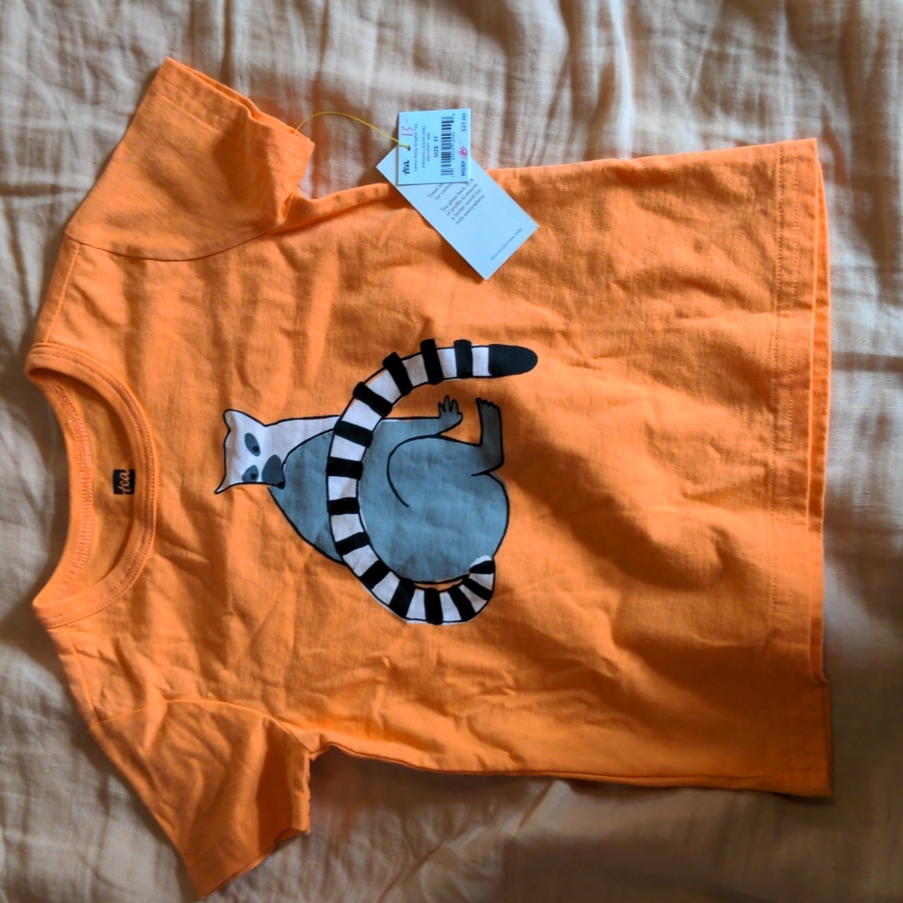 Lemur shirt